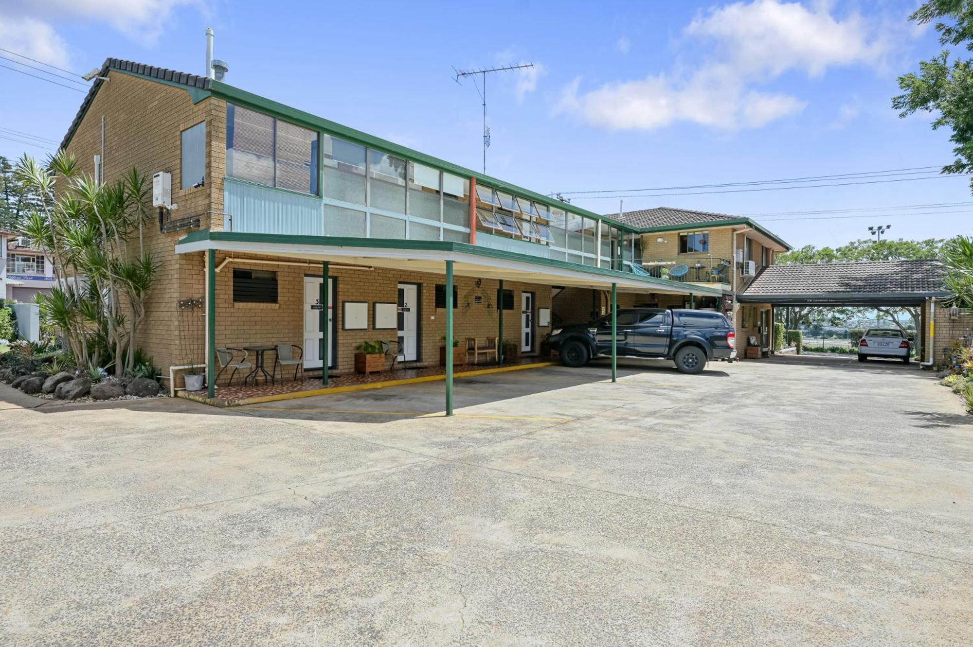 Raceview Motor Inn Toowoomba Bagian luar foto