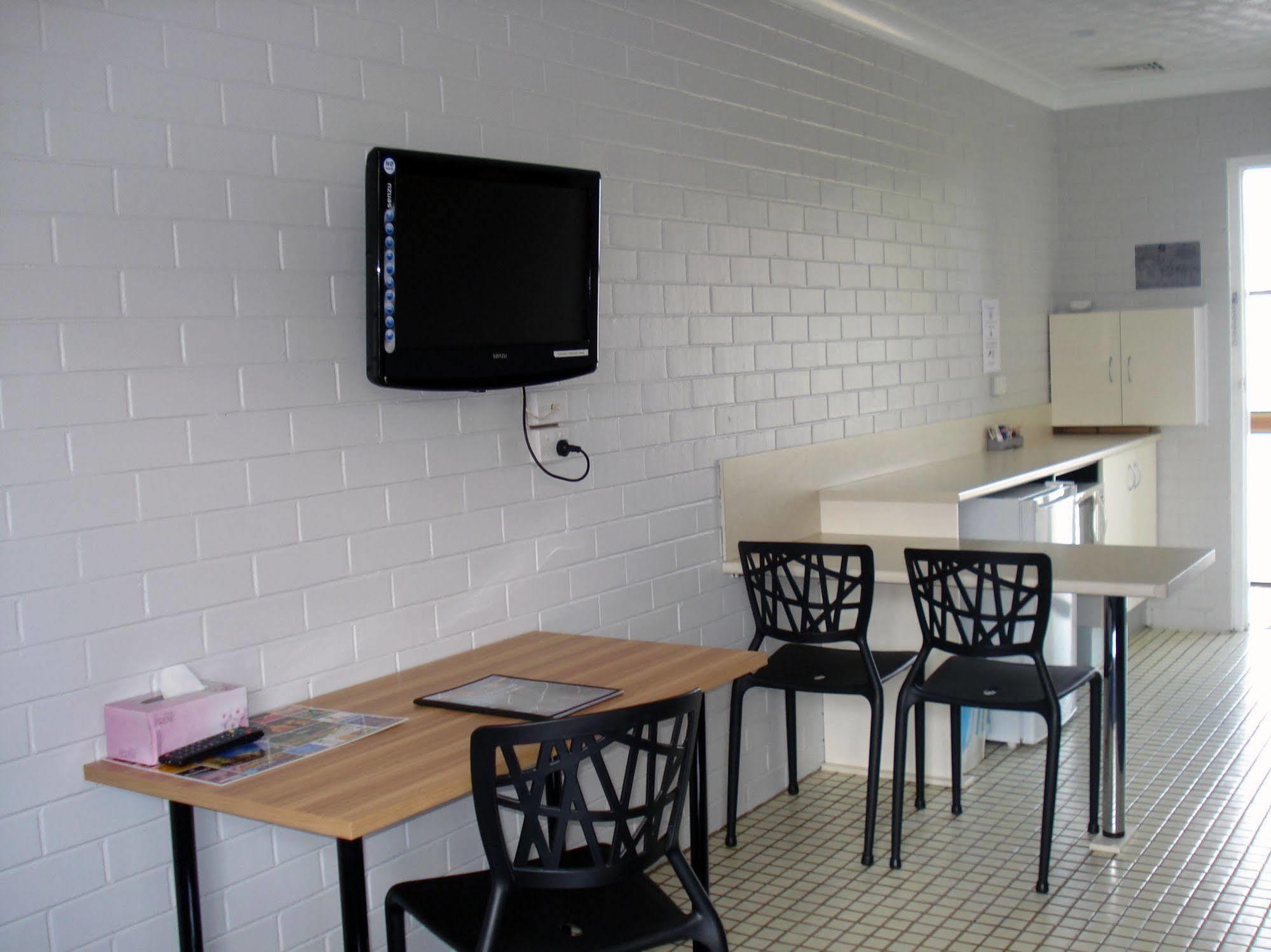 Raceview Motor Inn Toowoomba Bagian luar foto